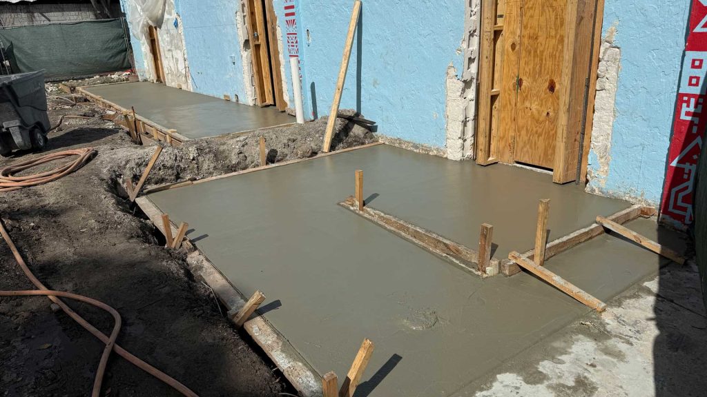 10-louis-market-emolina