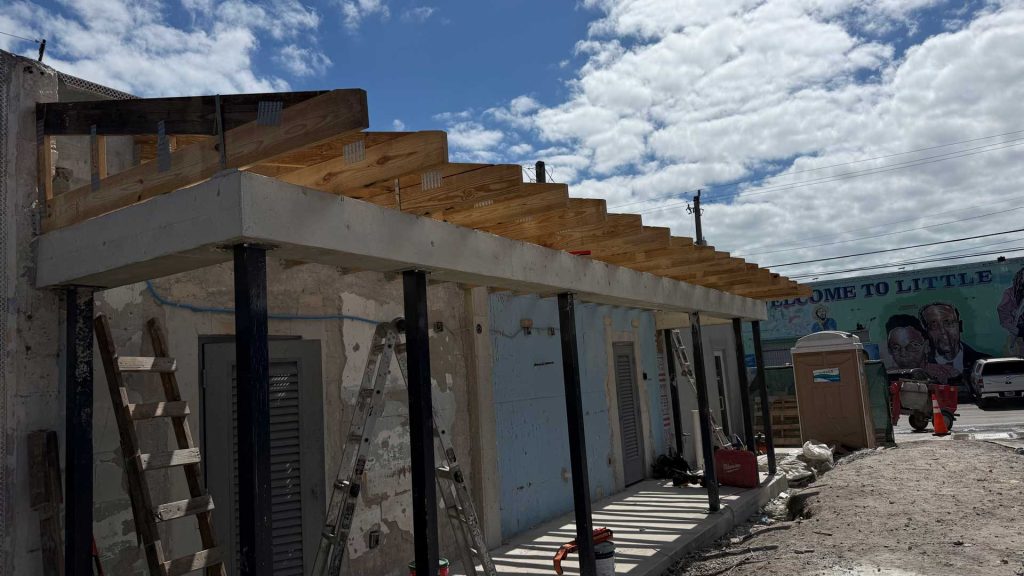 17-louis-market-emolina