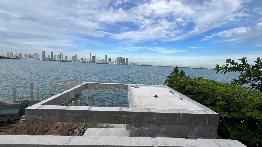 23-san-marino-islan-emolina