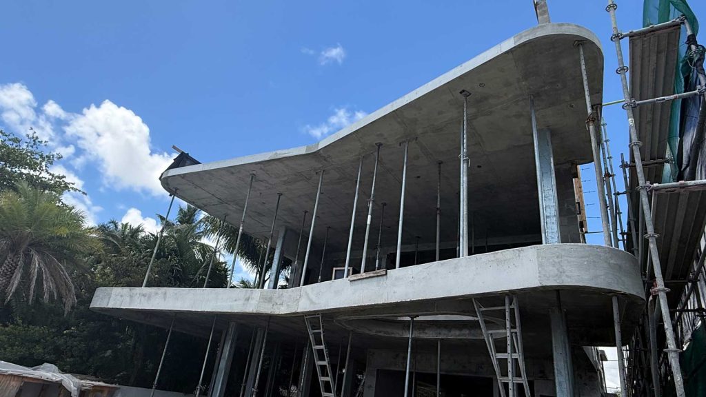 24-Grove-Island-emolina