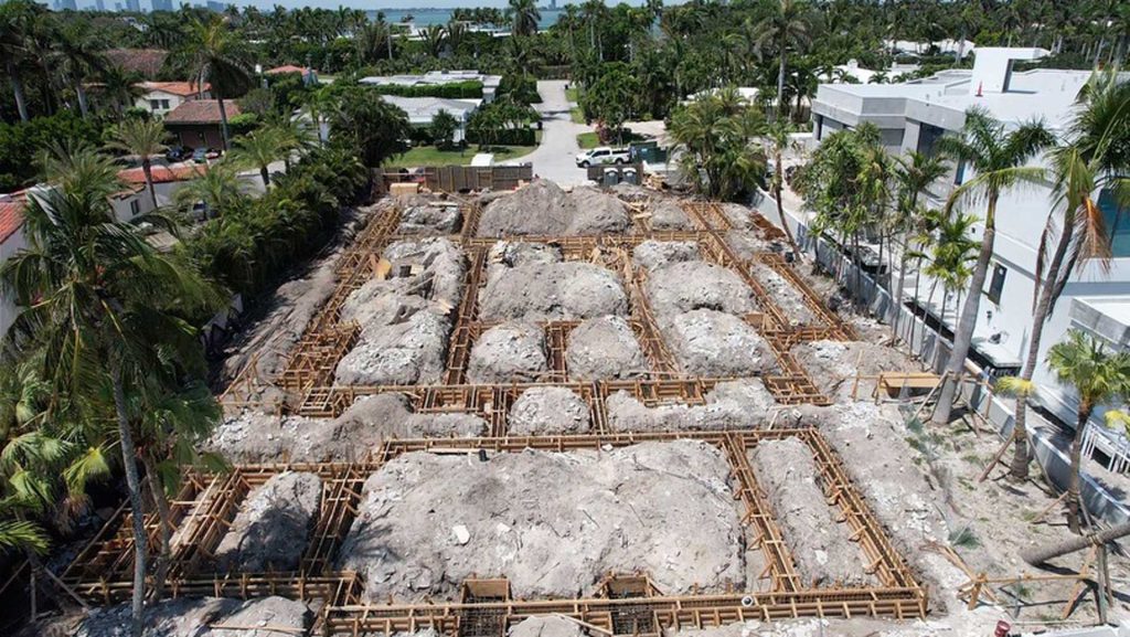 4-pine-tree-island-emolina